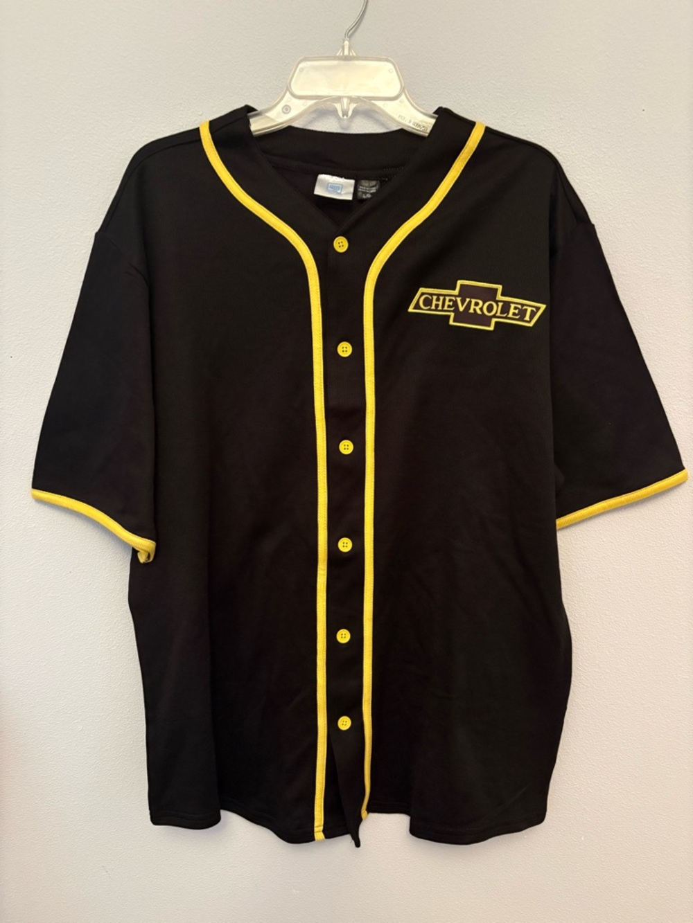 Chevrolet Men’s Black and Yellow Baseball-Style Jersey